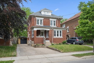 38 Stirling Avenue N