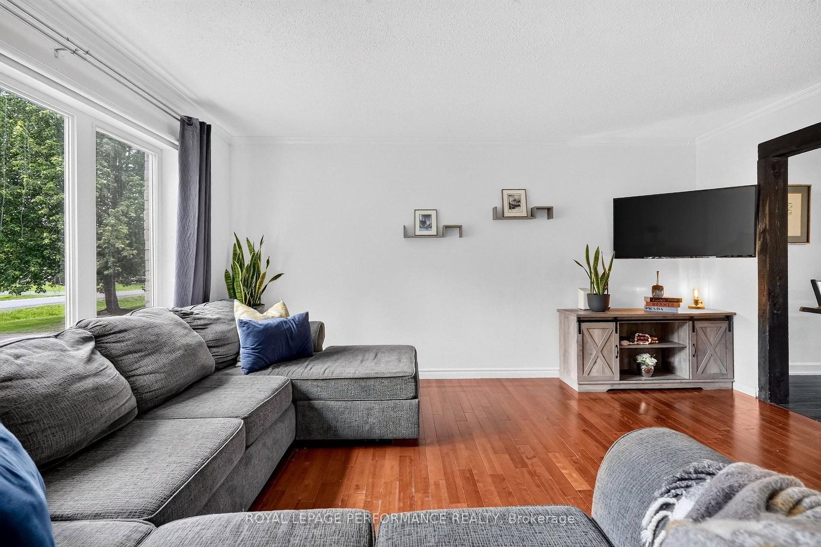 1133 Hickory Street • Clarence-Rockland, ON photo 8