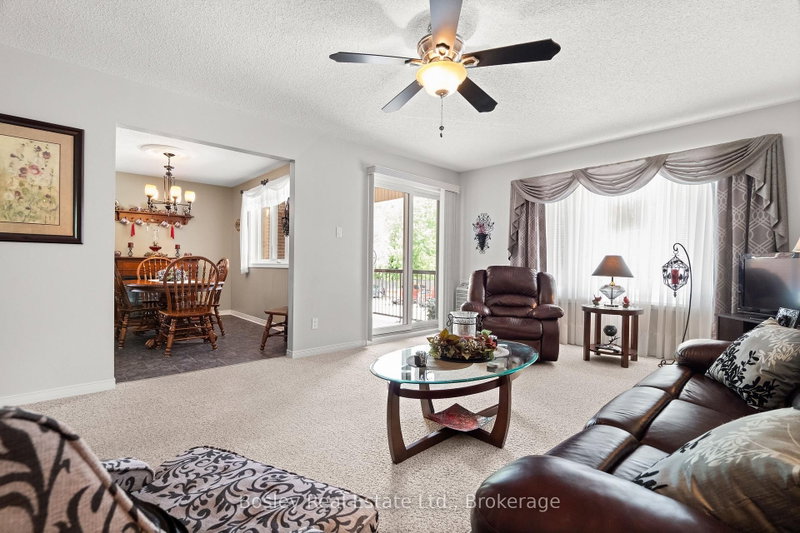 203 - 440 Durham Street W