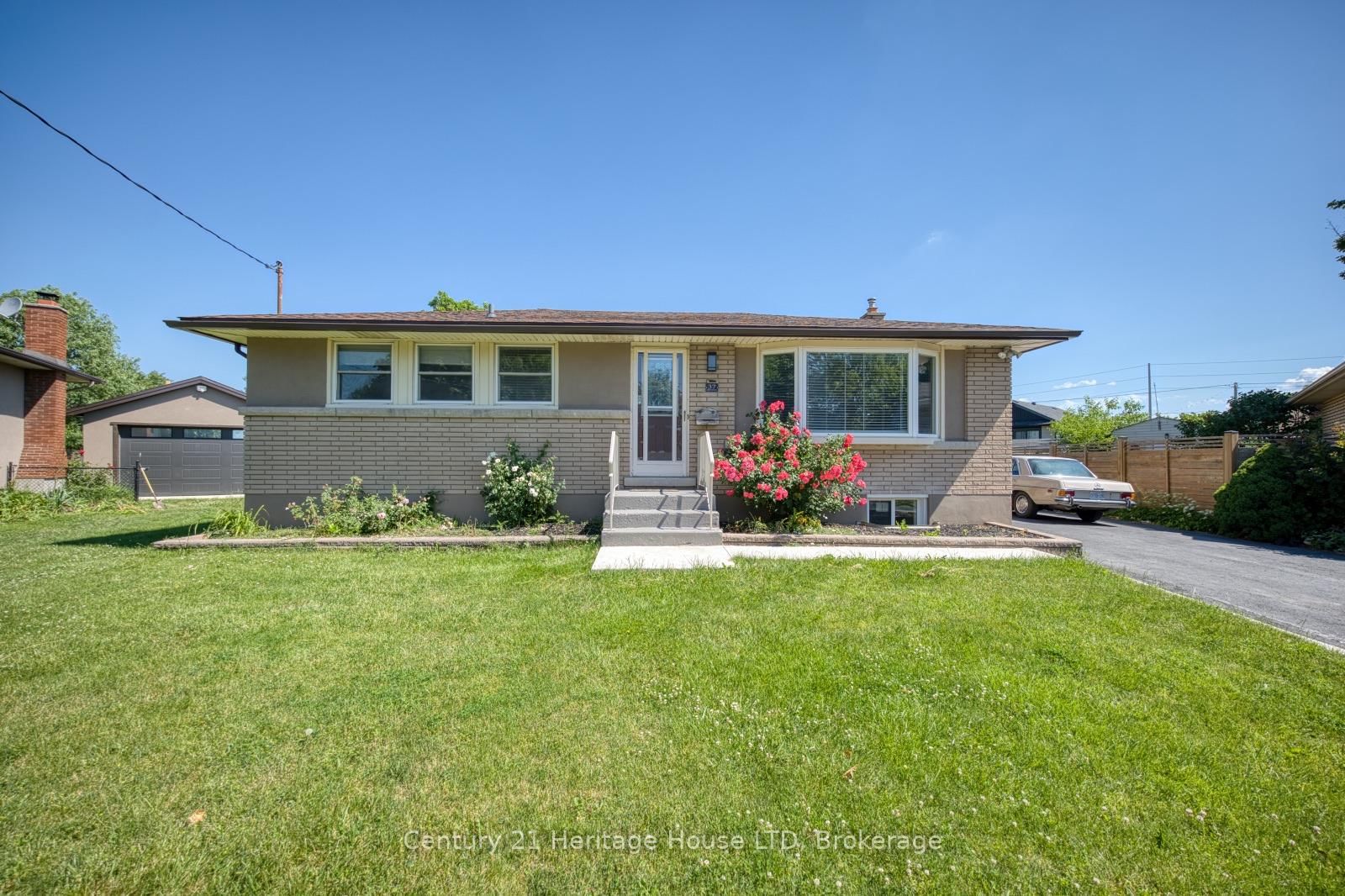 37 Coronation Boulevard • St. Catharines, ON photo 1