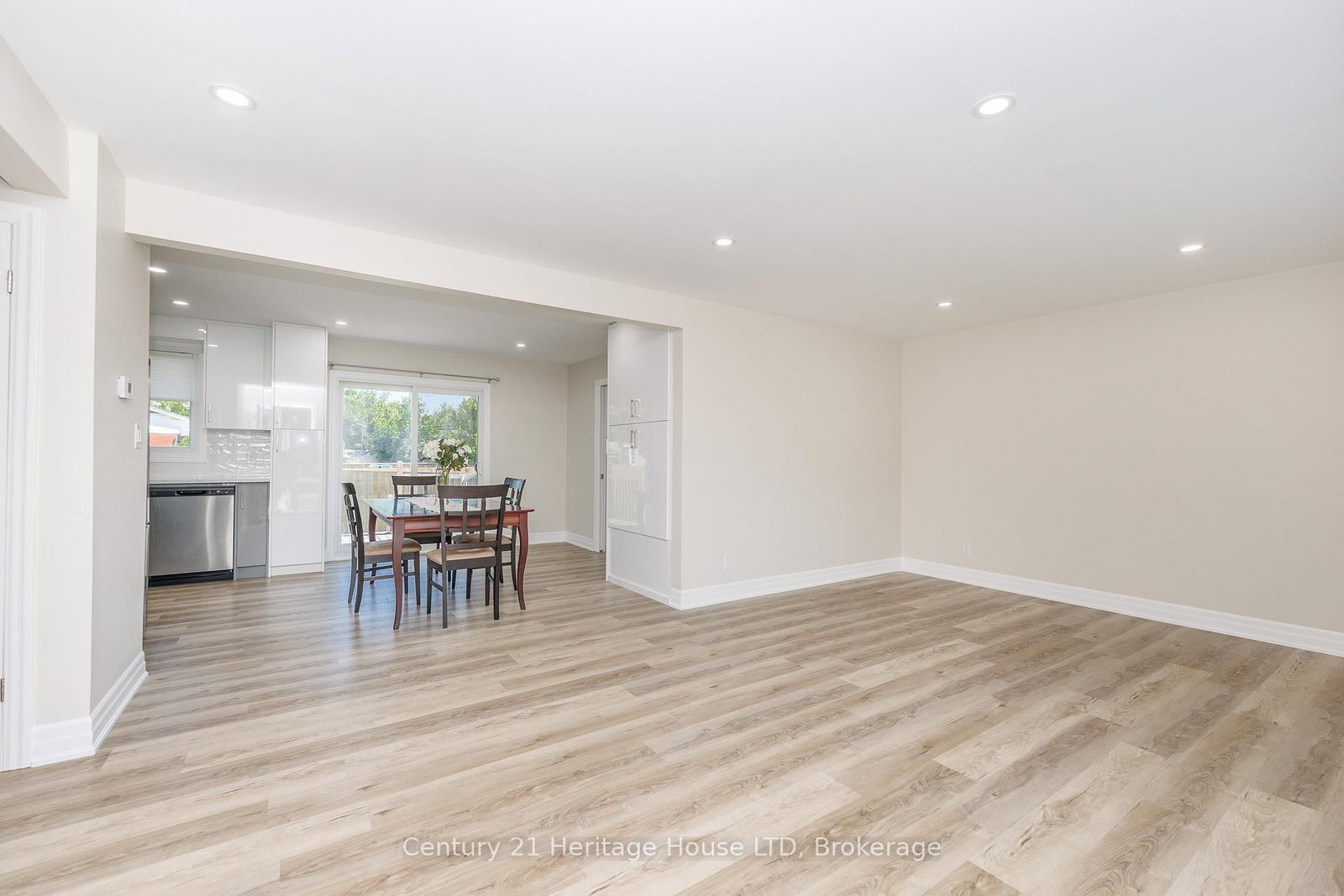 37 Coronation Boulevard • St. Catharines, ON photo 3