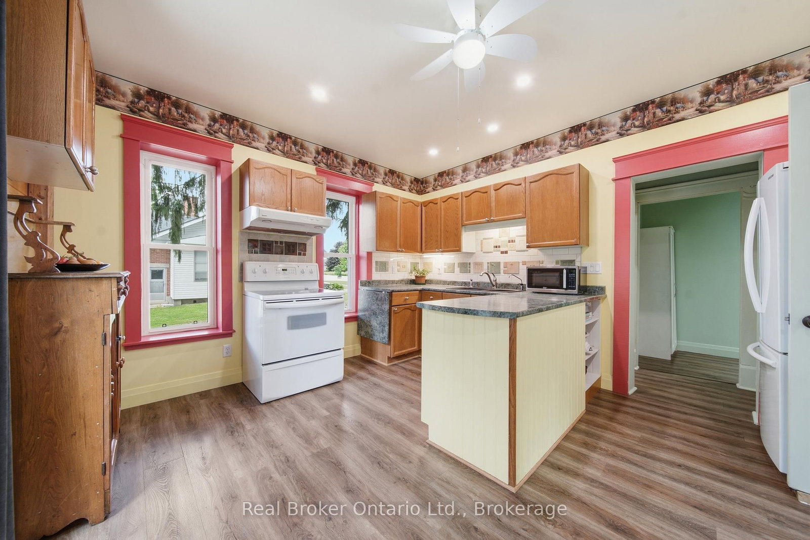 3050 Patrick Street • Howick, ON photo 11