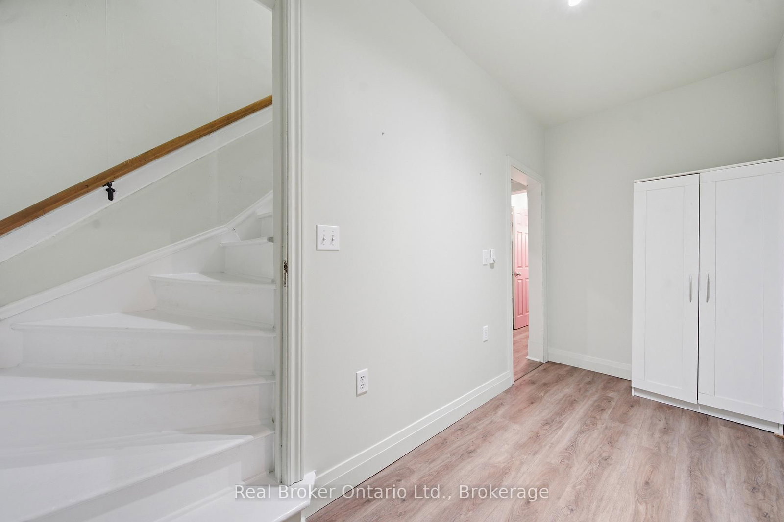 3050 Patrick Street • Howick, ON photo 18