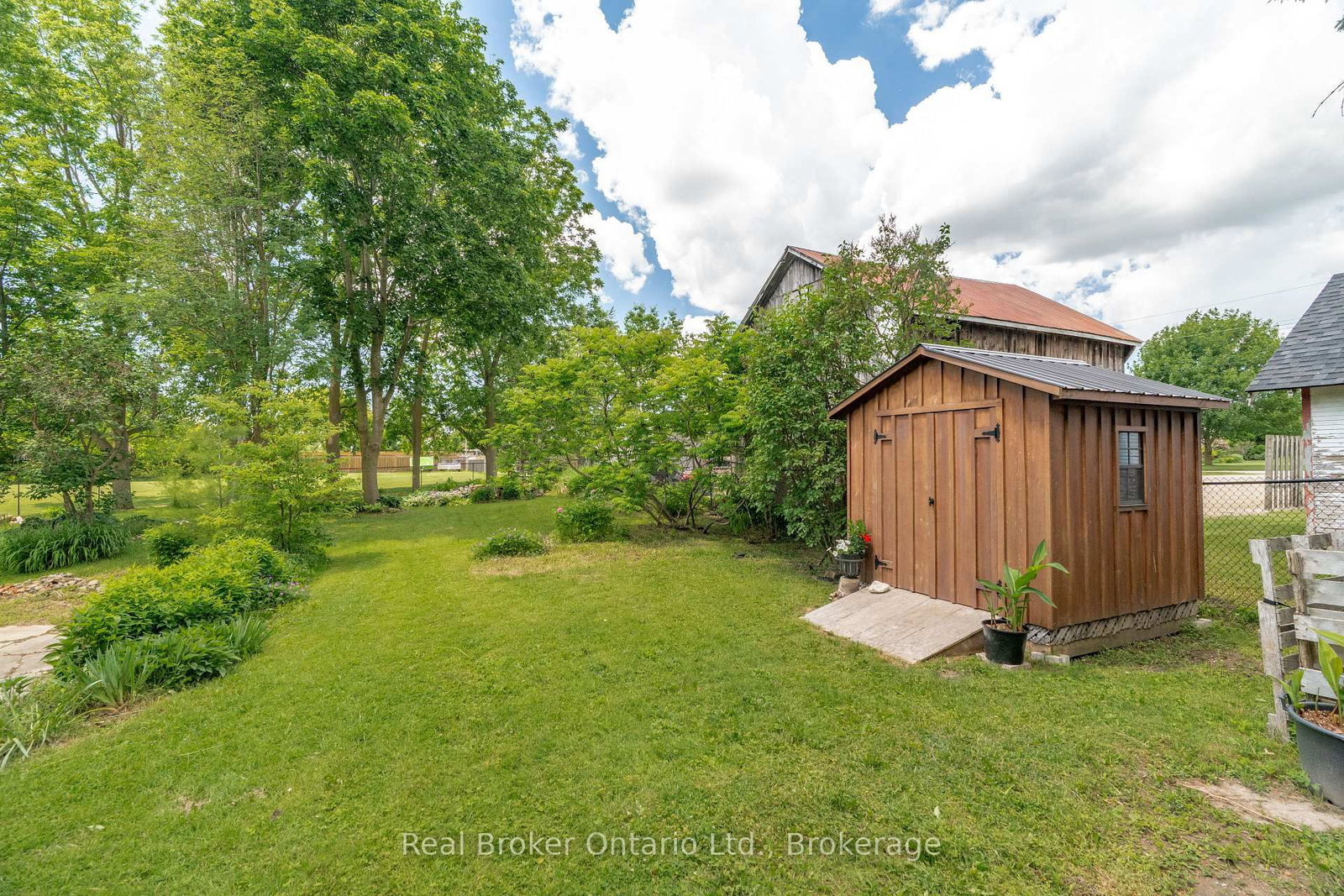3050 Patrick Street • Howick, ON photo 33