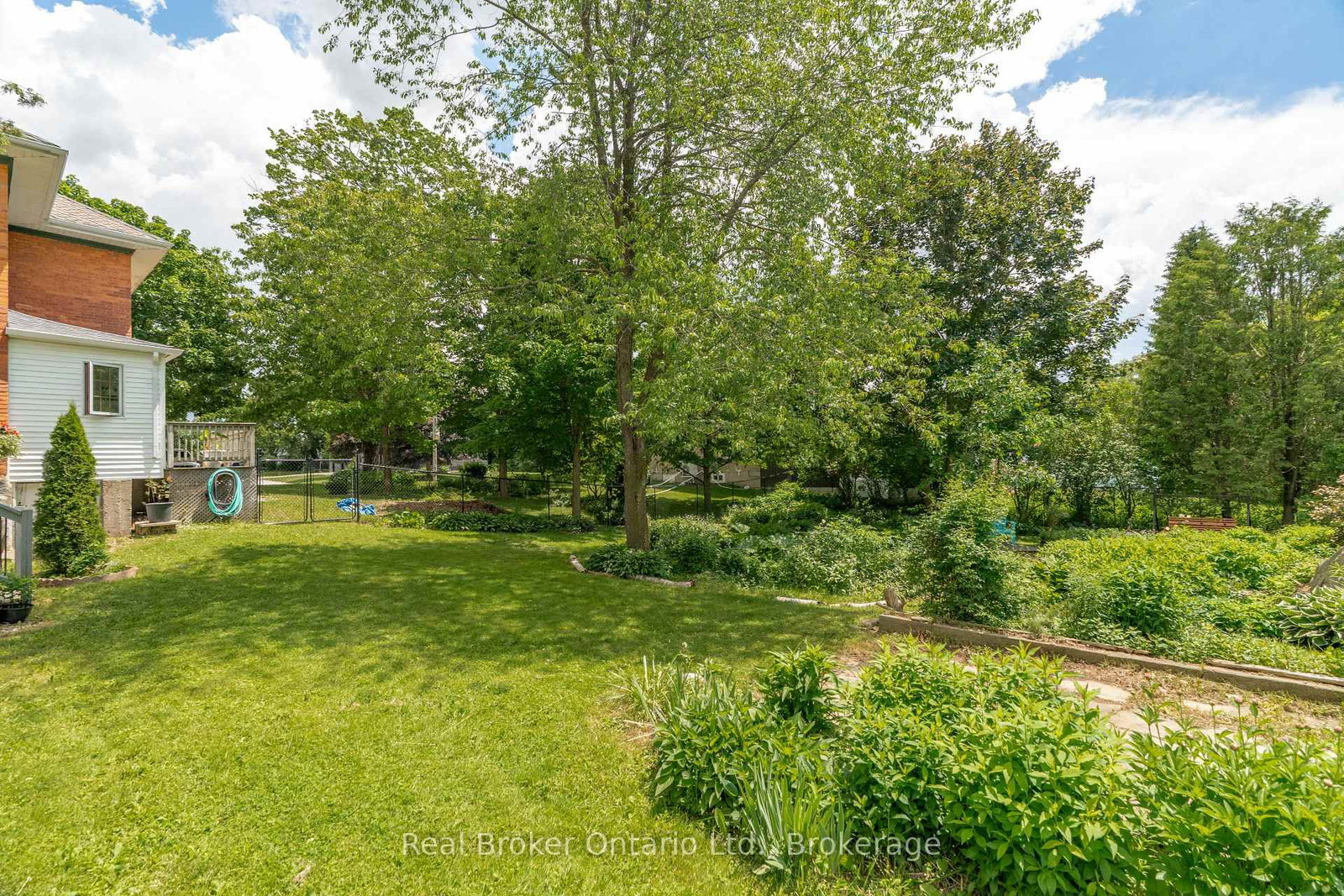 3050 Patrick Street • Howick, ON photo 37