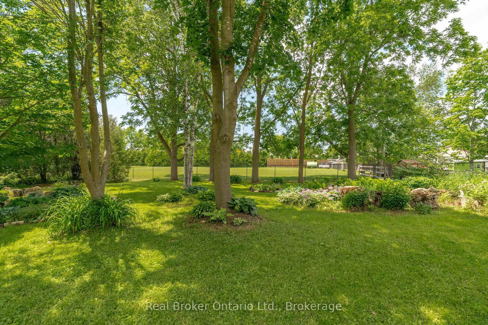 3050 Patrick Street • Howick, ON photo 39