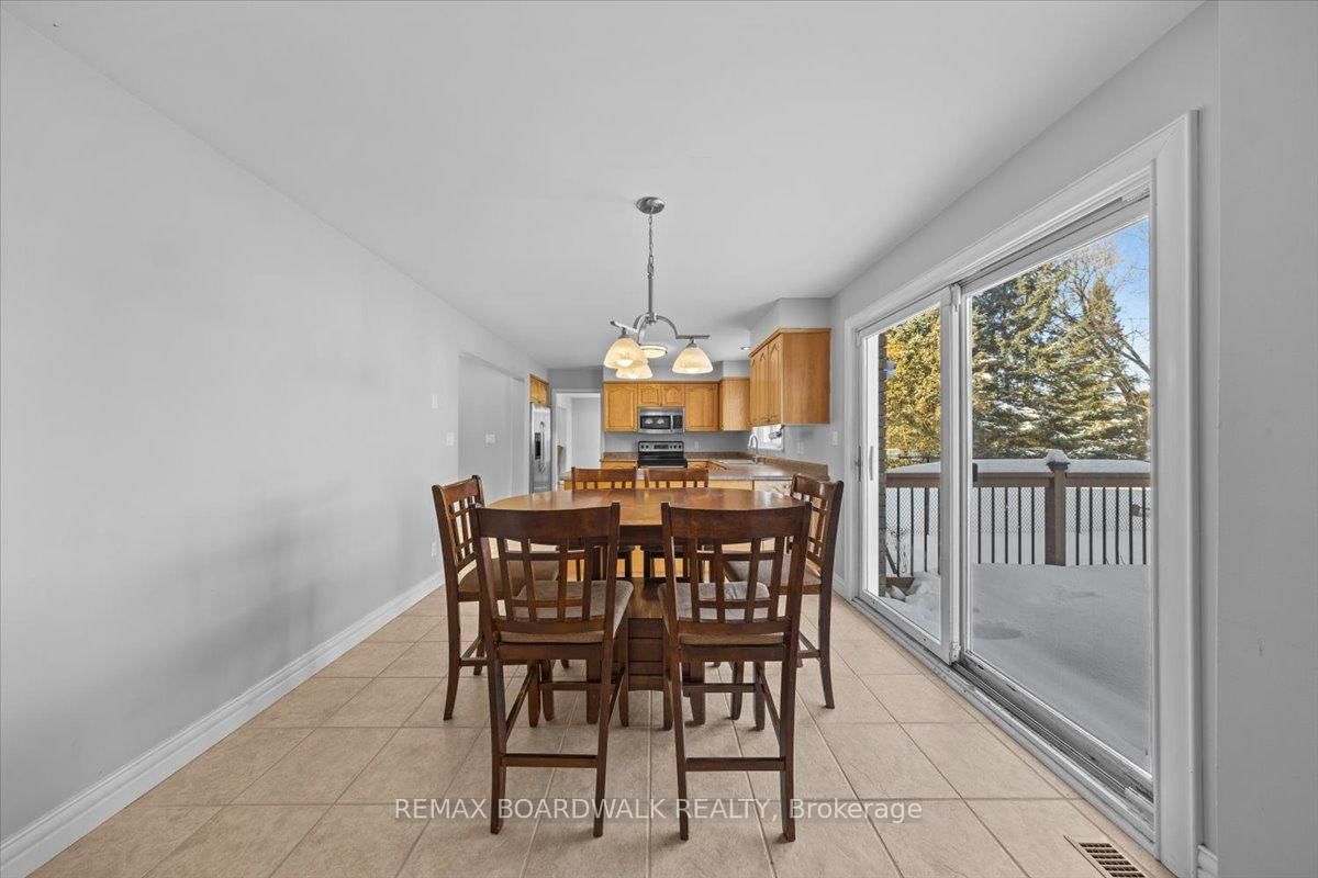 7089 Bush Drive • Ottawa, ON photo 14