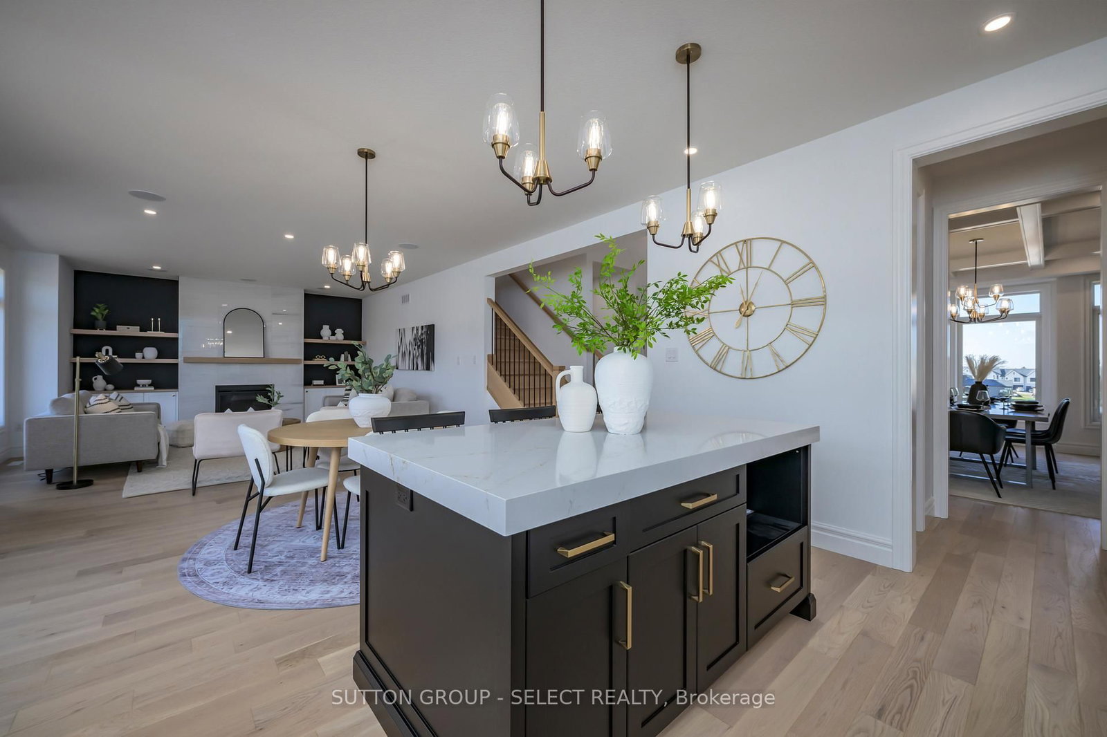 210 Harvest Lane • Thames Centre, ON photo 12