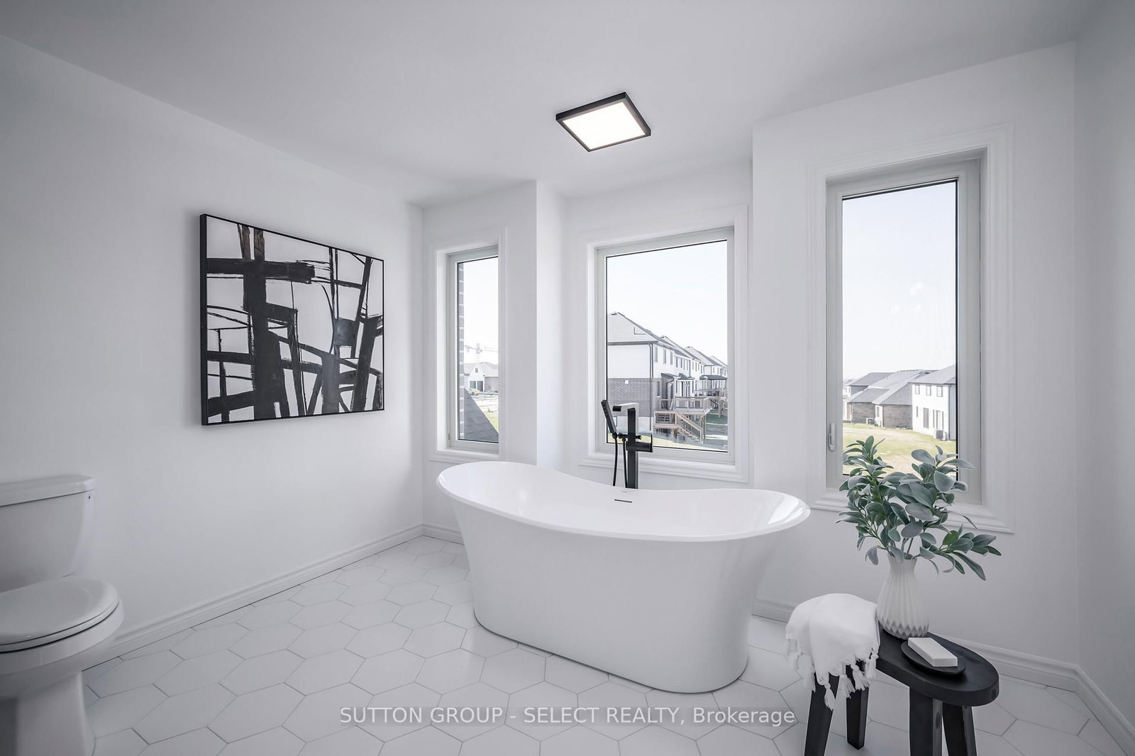 210 Harvest Lane • Thames Centre, ON photo 27