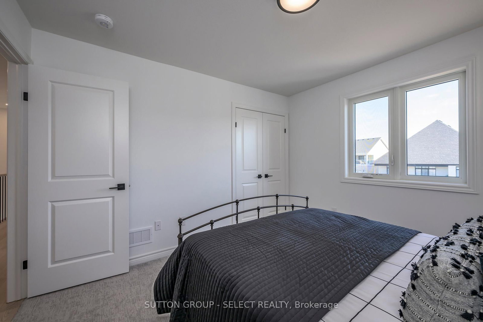 210 Harvest Lane • Thames Centre, ON photo 39