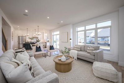 210 Harvest Lane • Thames Centre, ON photo 6