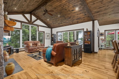 1059 Bona Vista Road • Lake of Bays, ON photo 5