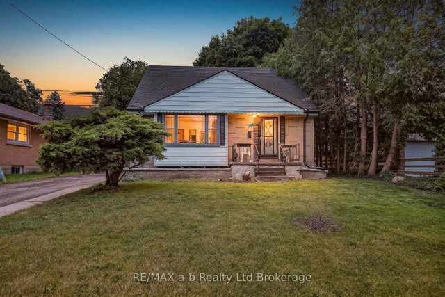 443 Rivercrest Drive