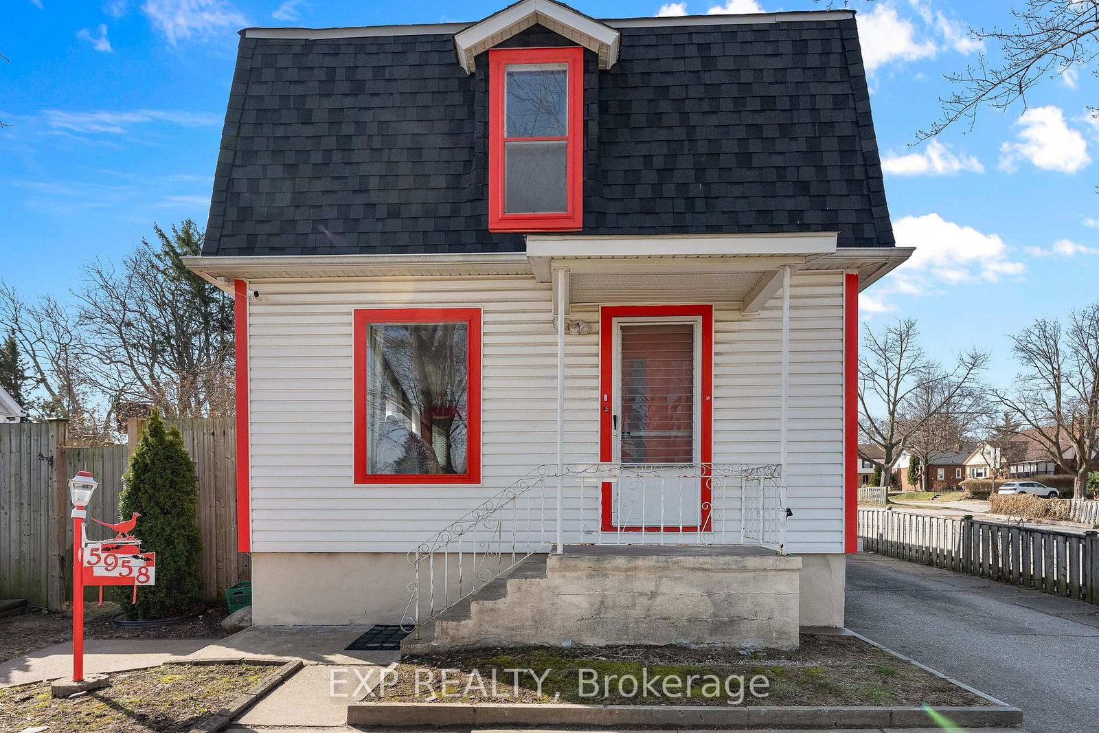 5958 Summer Street • Niagara Falls, ON photo 3