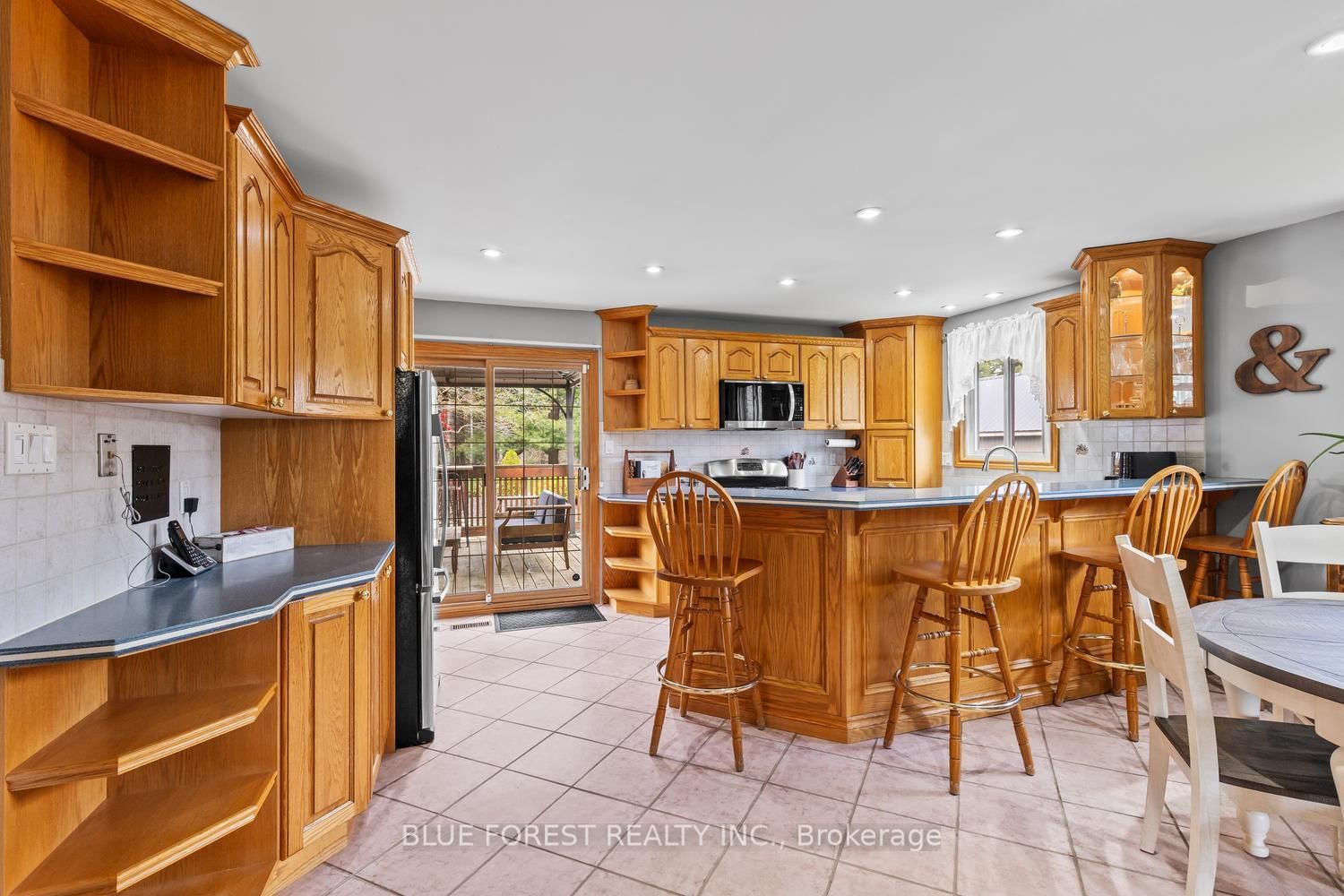 2362 Slo Pitch Road • Thames Centre, ON photo 13