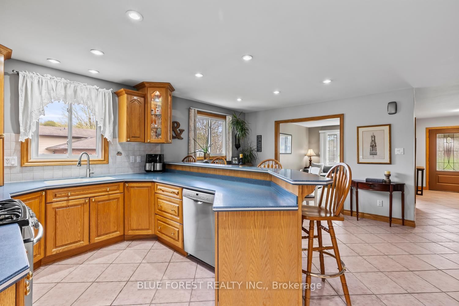 2362 Slo Pitch Road • Thames Centre, ON photo 15