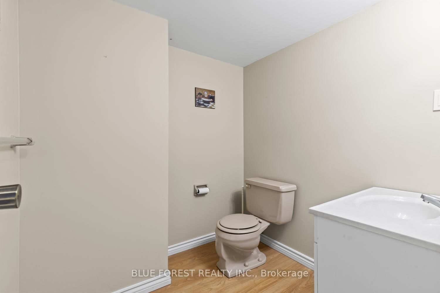2362 Slo Pitch Road • Thames Centre, ON photo 32