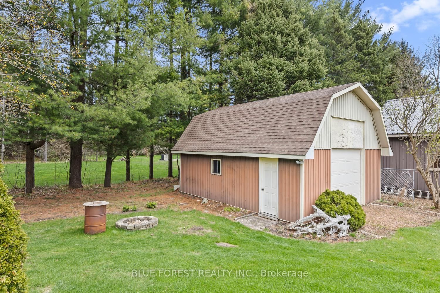2362 Slo Pitch Road • Thames Centre, ON photo 44