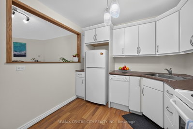 729 Deveron Crescent • #309 • London South, ON photo 9