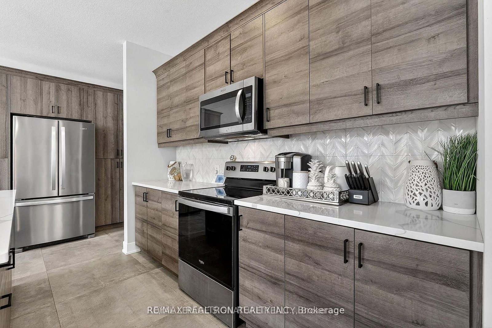 297 Whiting Street • #11 • Ingersoll, ON photo 16