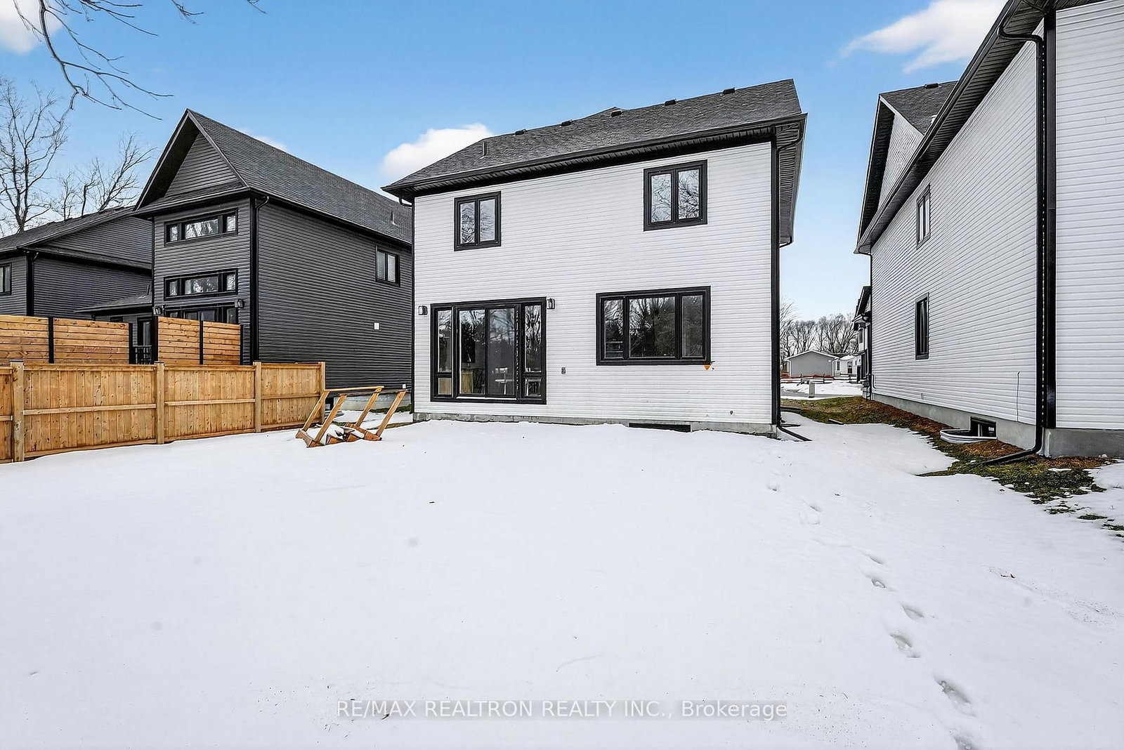 297 Whiting Street • #16 • Ingersoll, ON photo 44