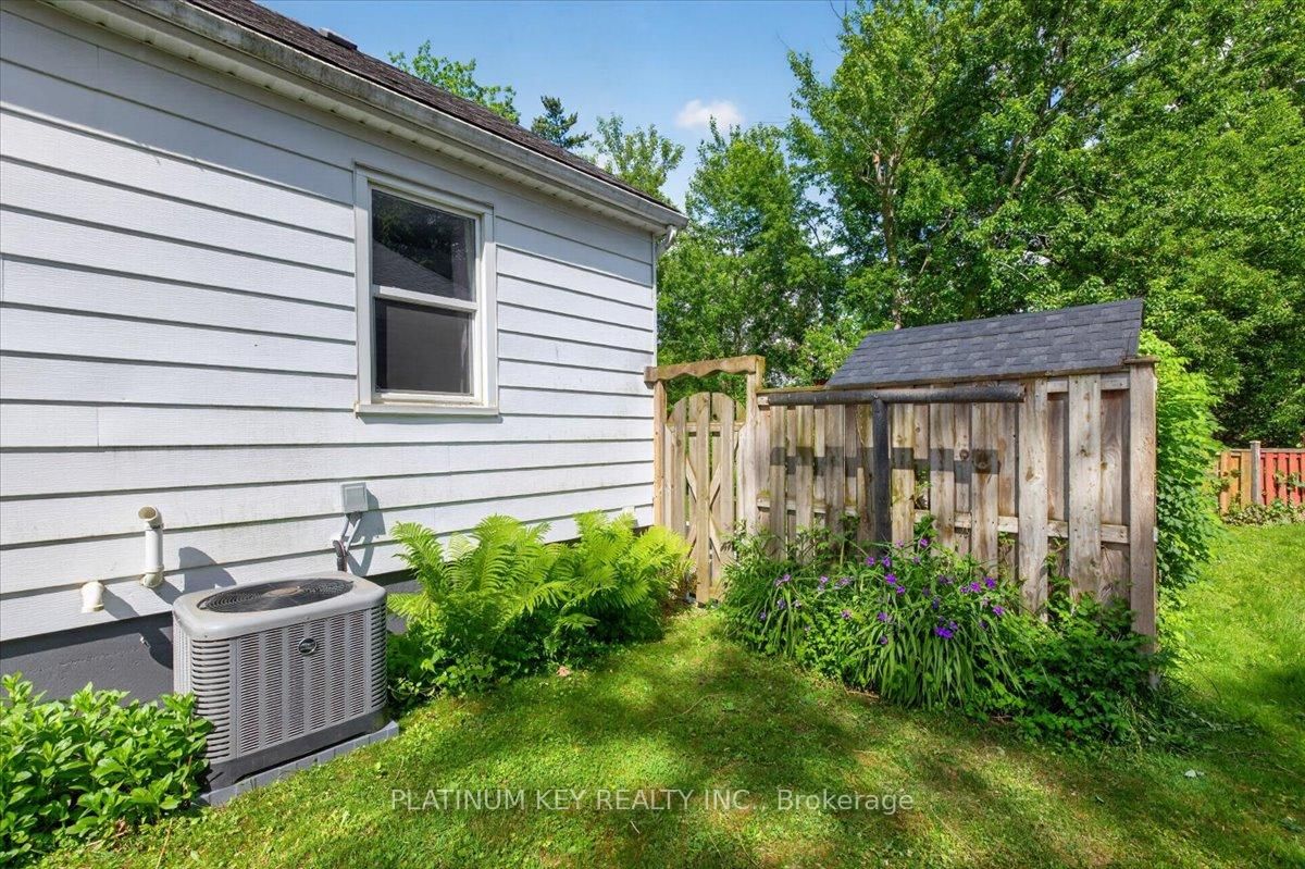 662 King Street • Strathroy-Caradoc, ON photo 28