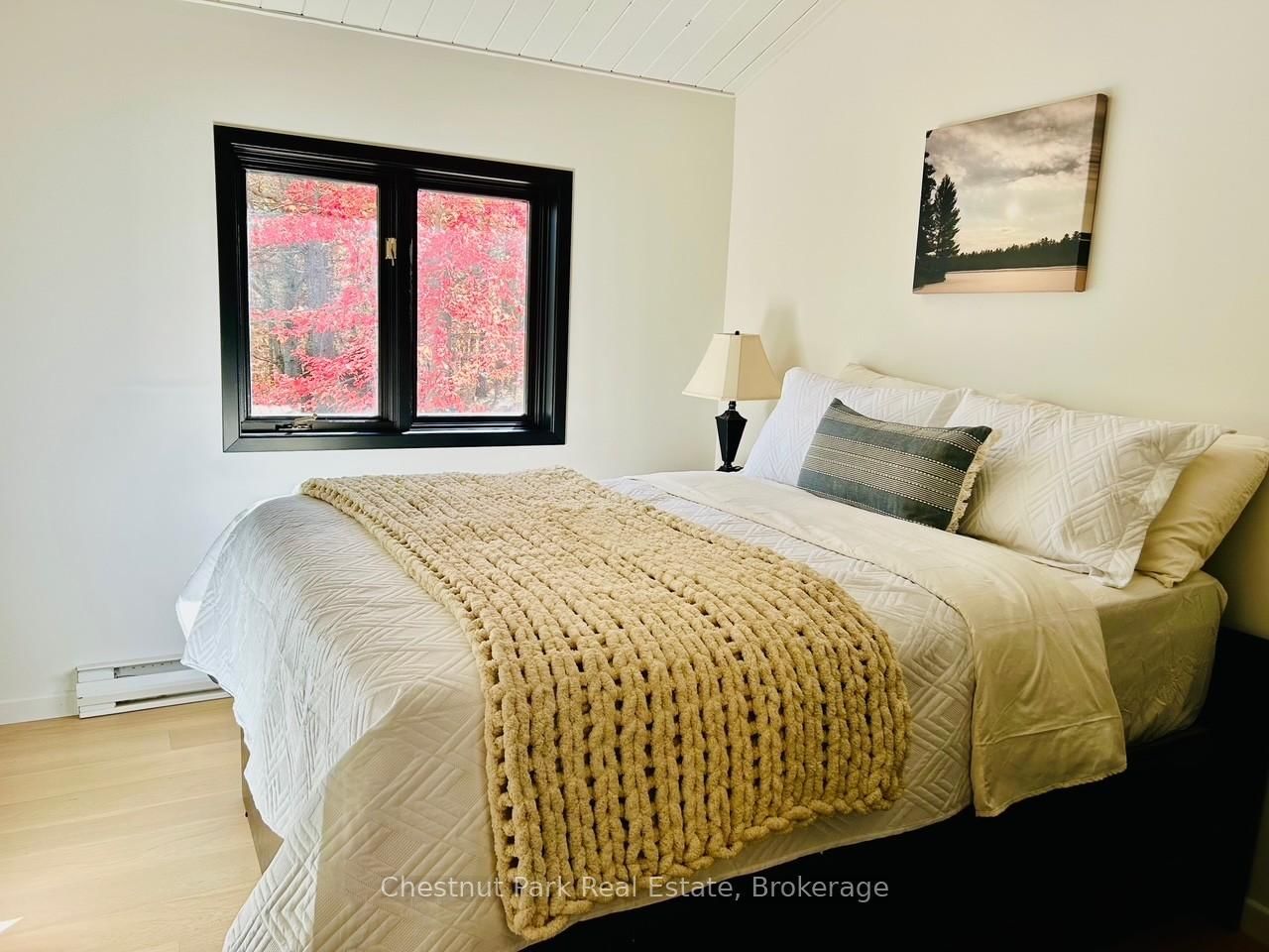 5600 Kahshe Lake • Gravenhurst, ON photo 32