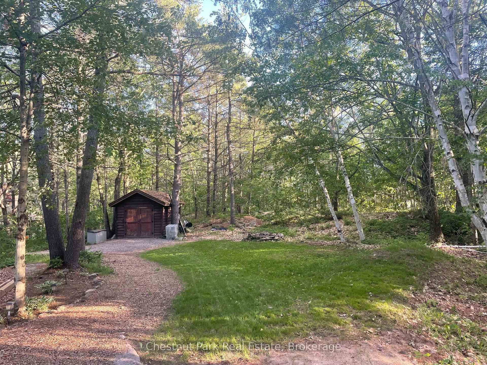 5600 Kahshe Lake • Gravenhurst, ON photo 35
