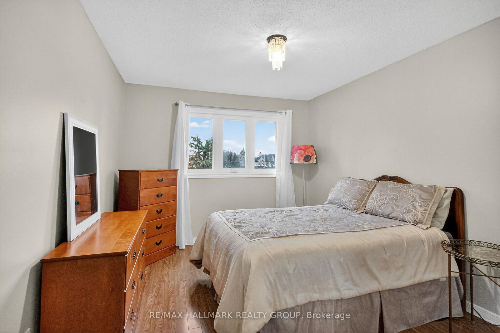 110 Hunter's Glen Crescent • Ottawa, ON photo 17