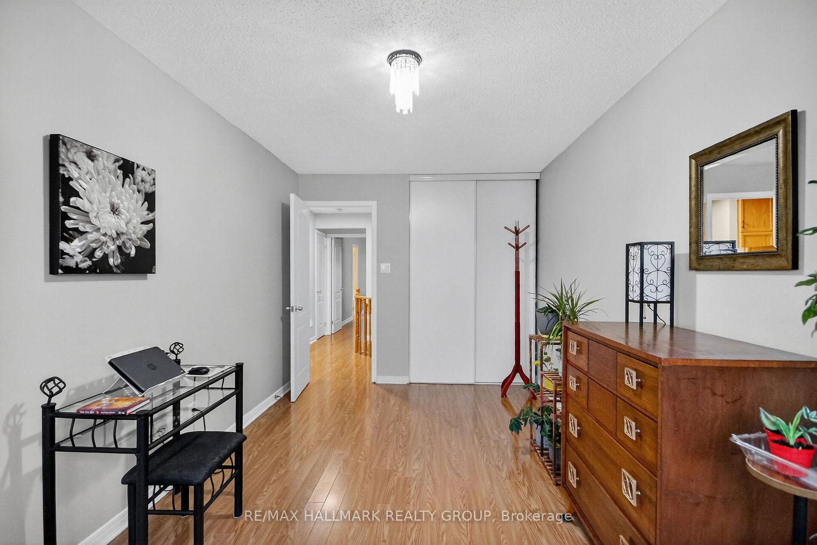 110 Hunter's Glen Crescent • Ottawa, ON photo 19