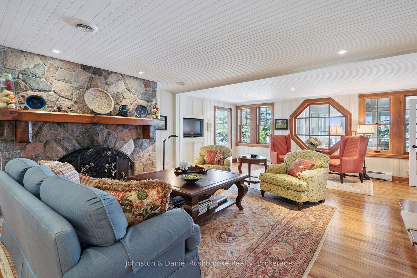 Listing Image 7