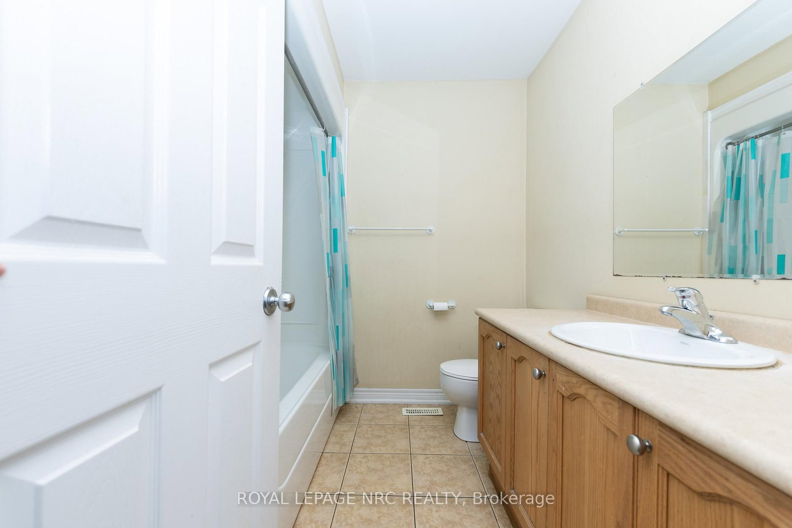 34 Chloe Street • St. Catharines, ON photo 16