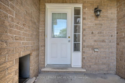 34 Chloe Street • St. Catharines, ON photo 2