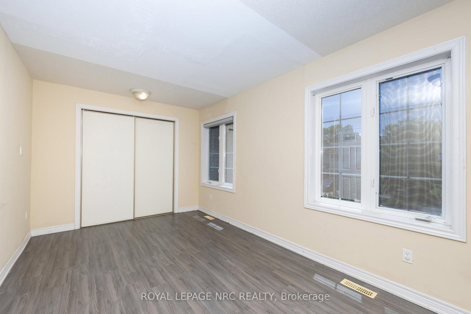 34 Chloe Street • St. Catharines, ON photo 21
