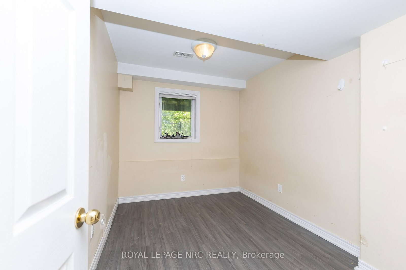 34 Chloe Street • St. Catharines, ON photo 23