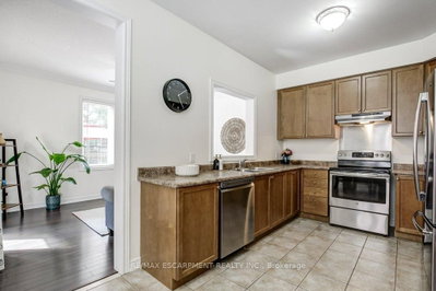 178 Chudleigh Street • Hamilton, ON photo 9