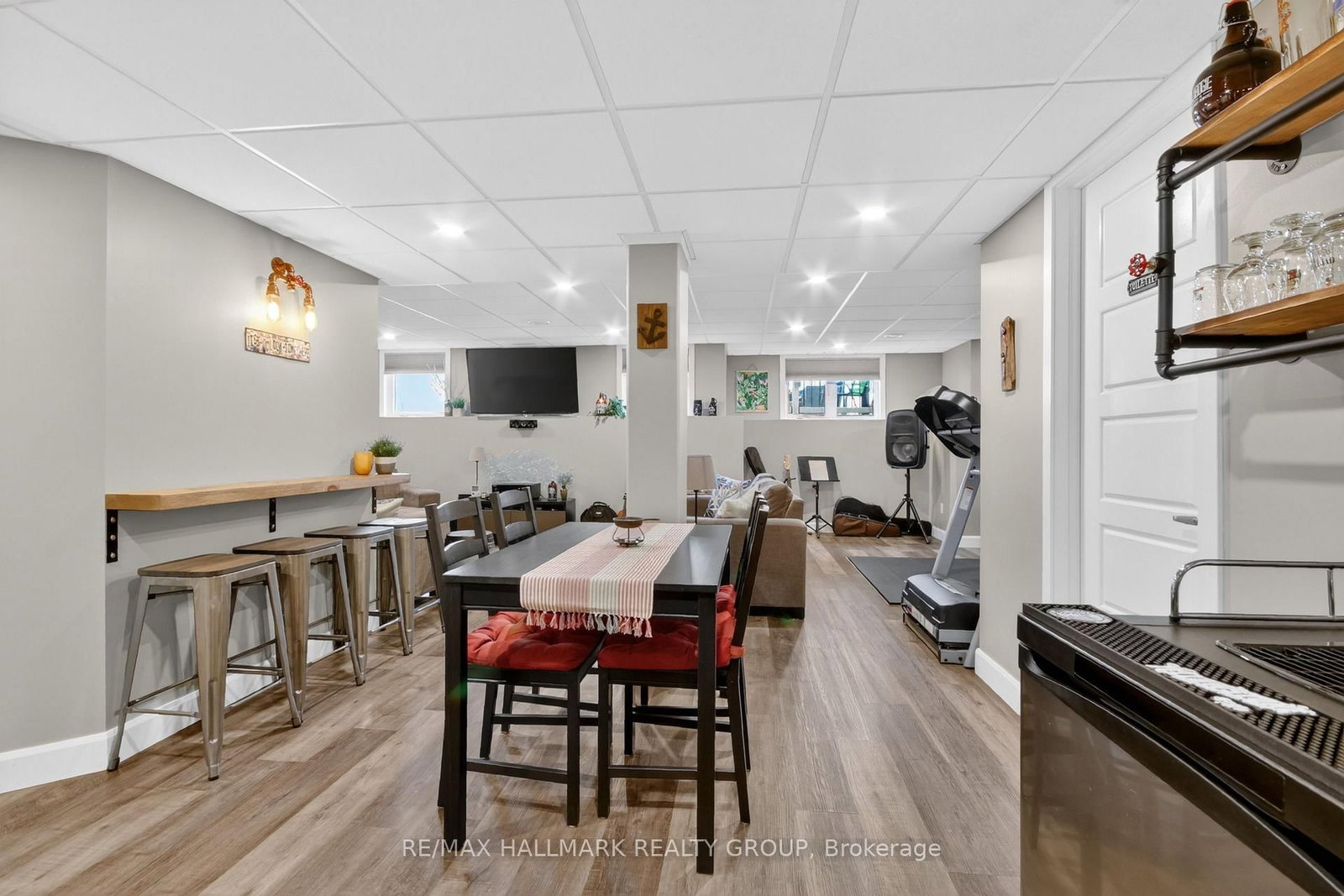 33 SUMMITVIEW Drive • Ottawa, ON photo 24