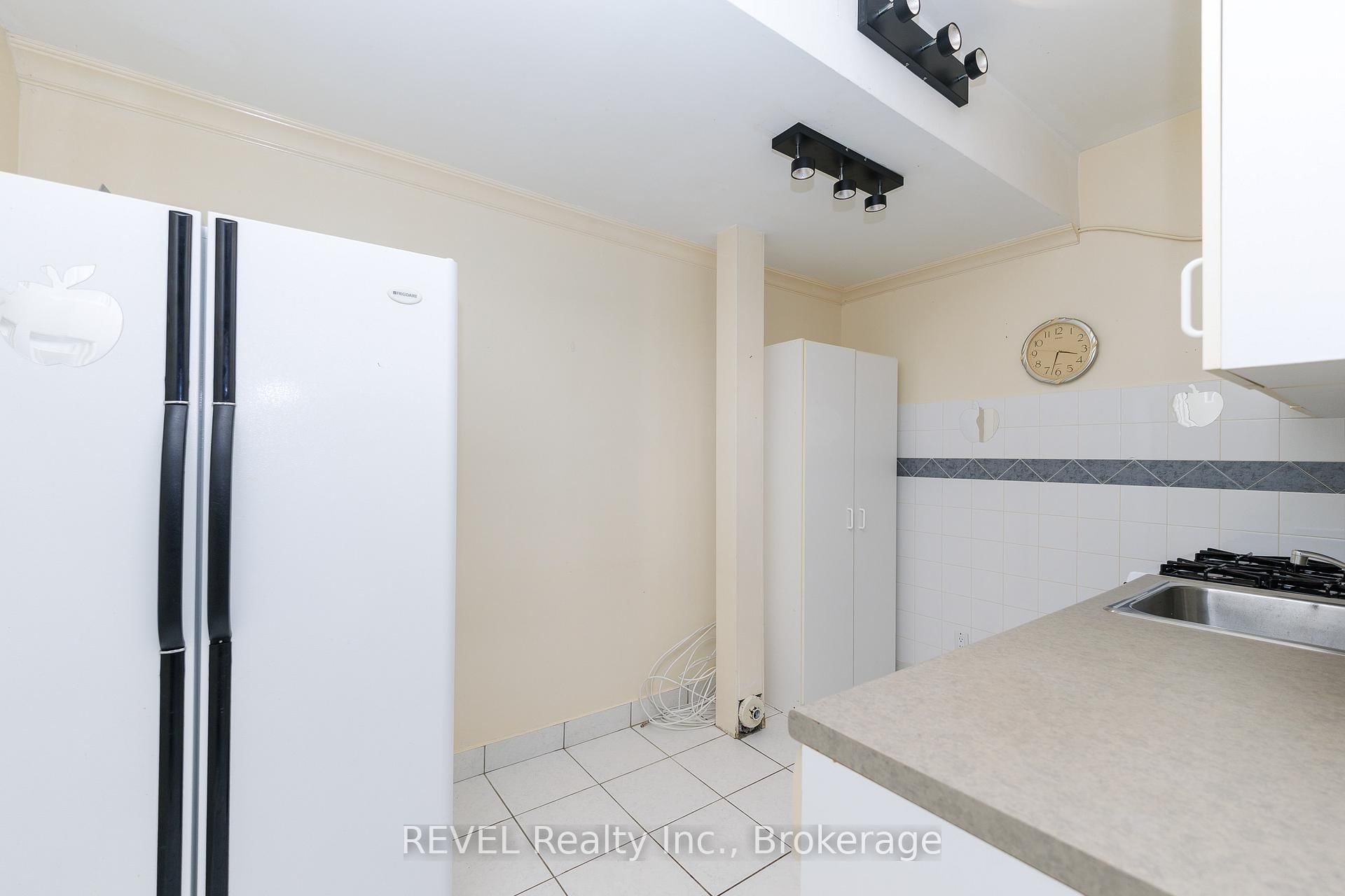 7470 Alex Avenue, Unit Basement