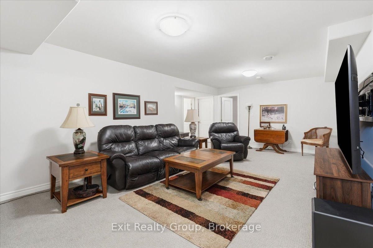 30 Sandhu Crescent • Belleville, ON photo 16