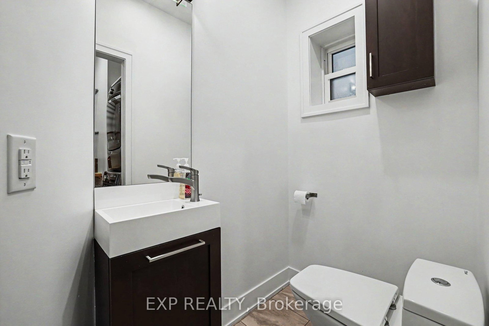 62 Young Street • Ottawa, ON photo 17