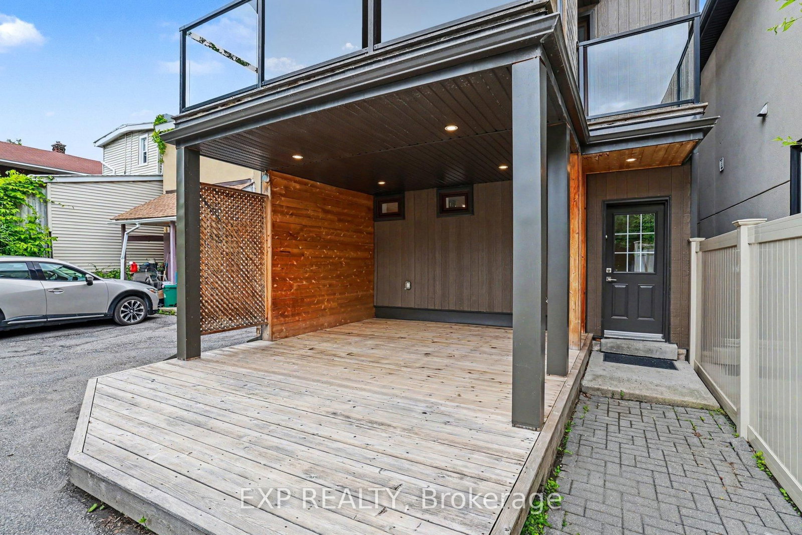 62 Young Street • Ottawa, ON photo 42