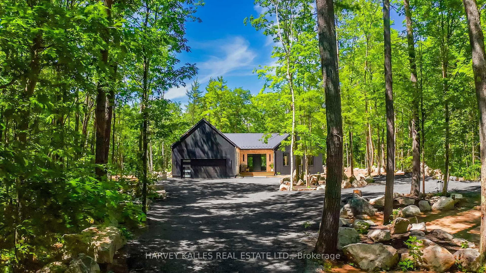 114 Rockhaven Road • Limoges, ON photo 1