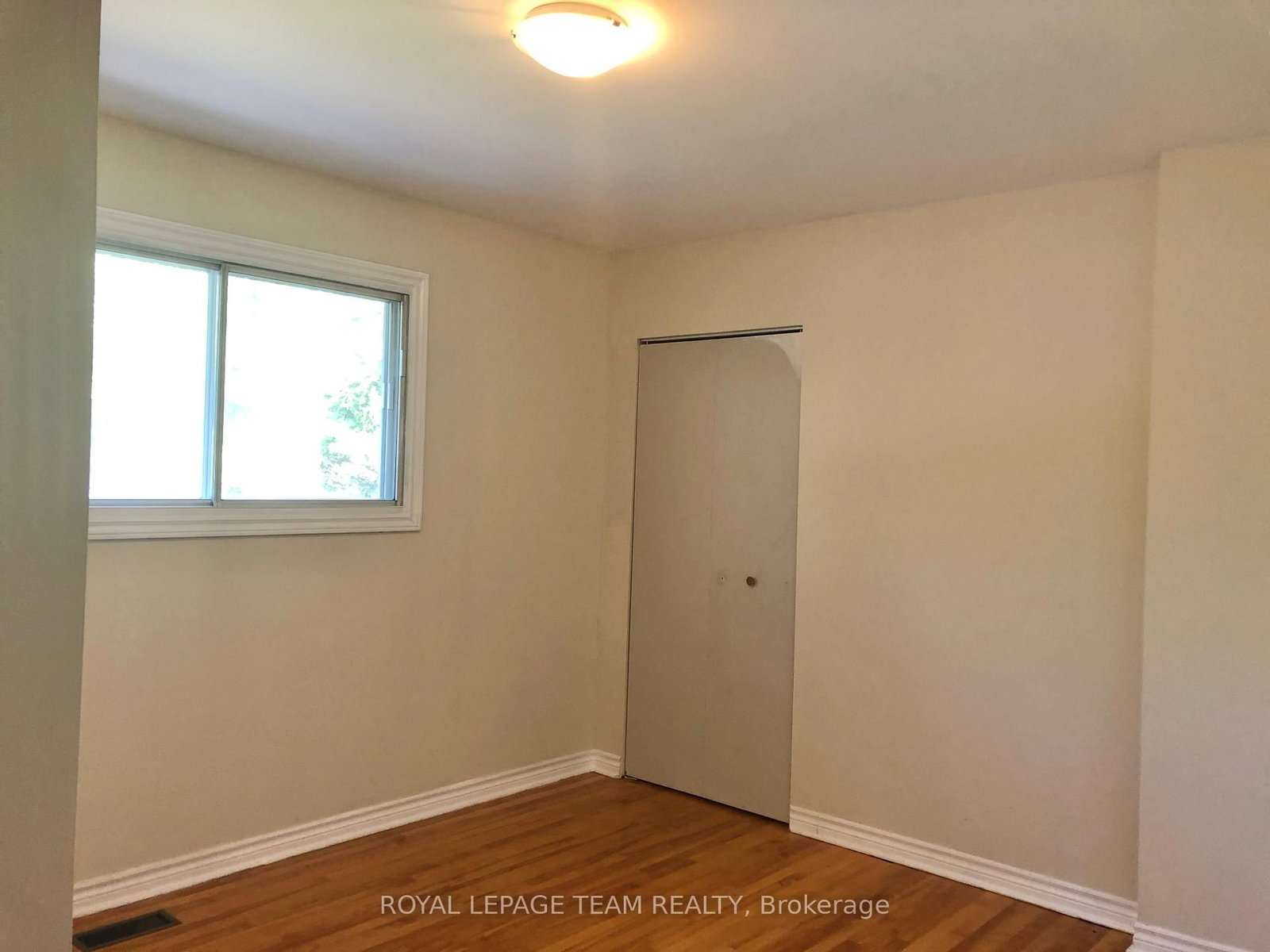 1627 CHAUCER Avenue • #1 & 2 • Ottawa, ON photo 10