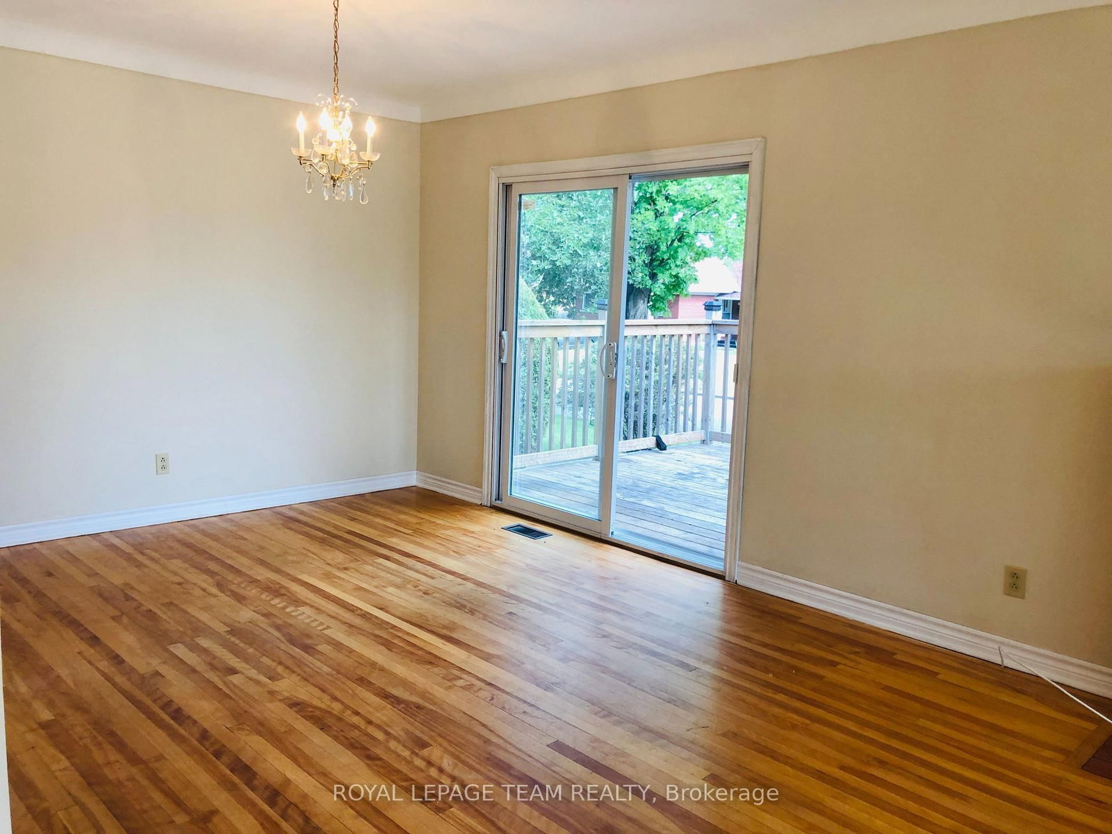 1627 CHAUCER Avenue • #1 & 2 • Ottawa, ON photo 4