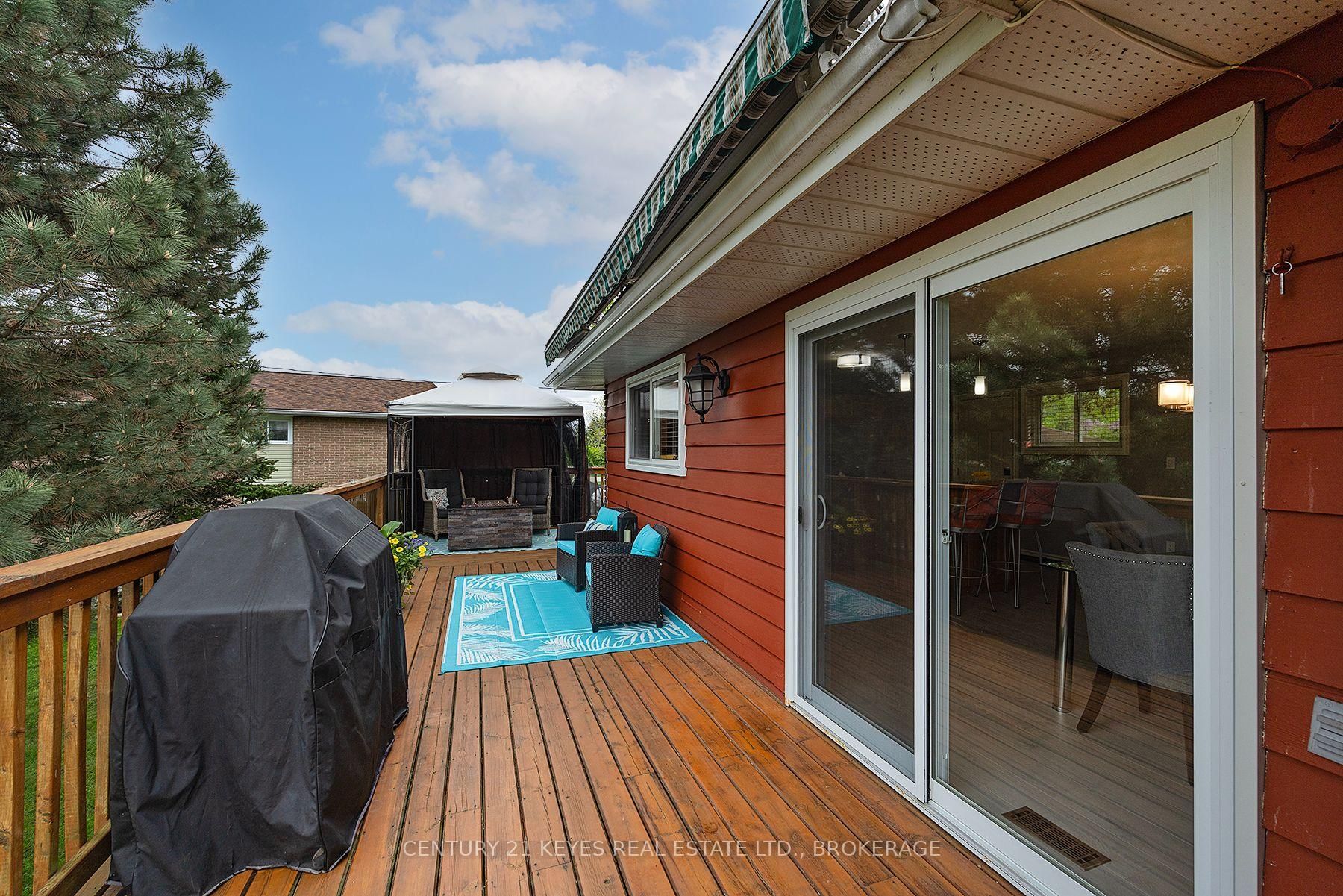 38 Willowbank Road W