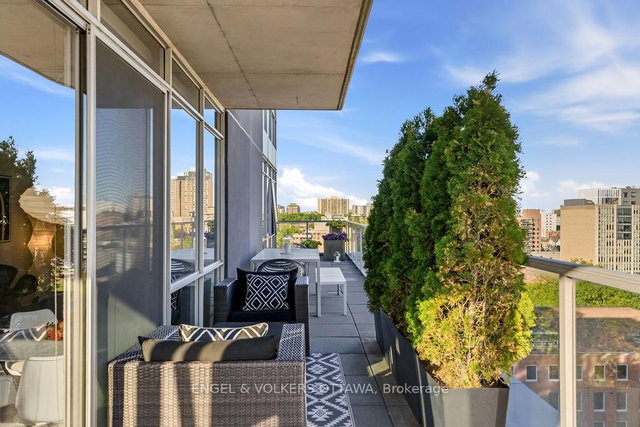 1107 - 180 York Street