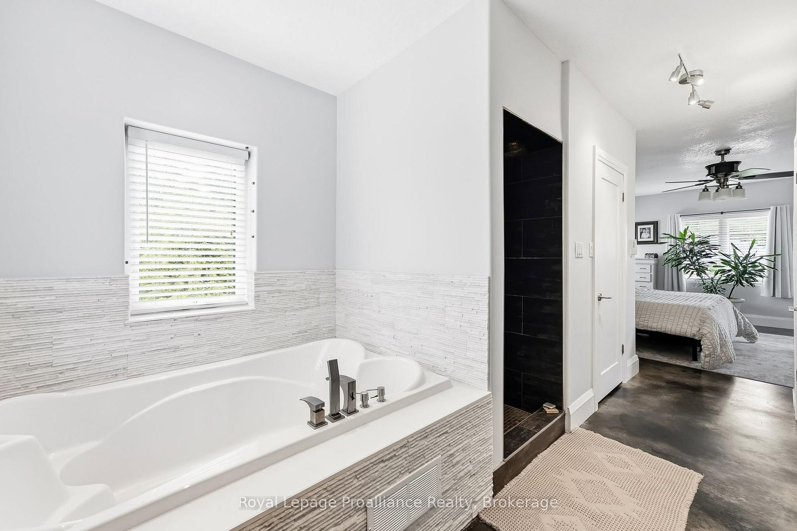 1646 Harriet Lane • Selwyn, ON photo 19