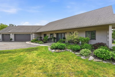1646 Harriet Lane • Selwyn, ON photo 2