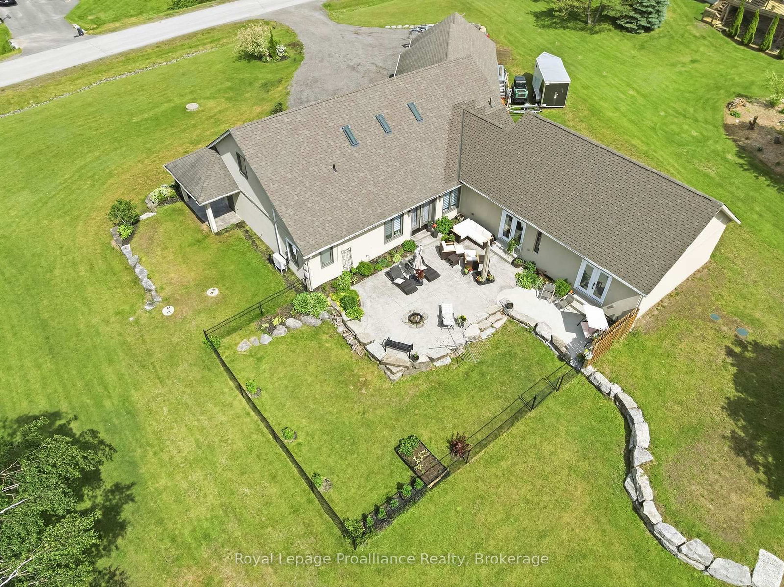 1646 Harriet Lane • Selwyn, ON photo 44