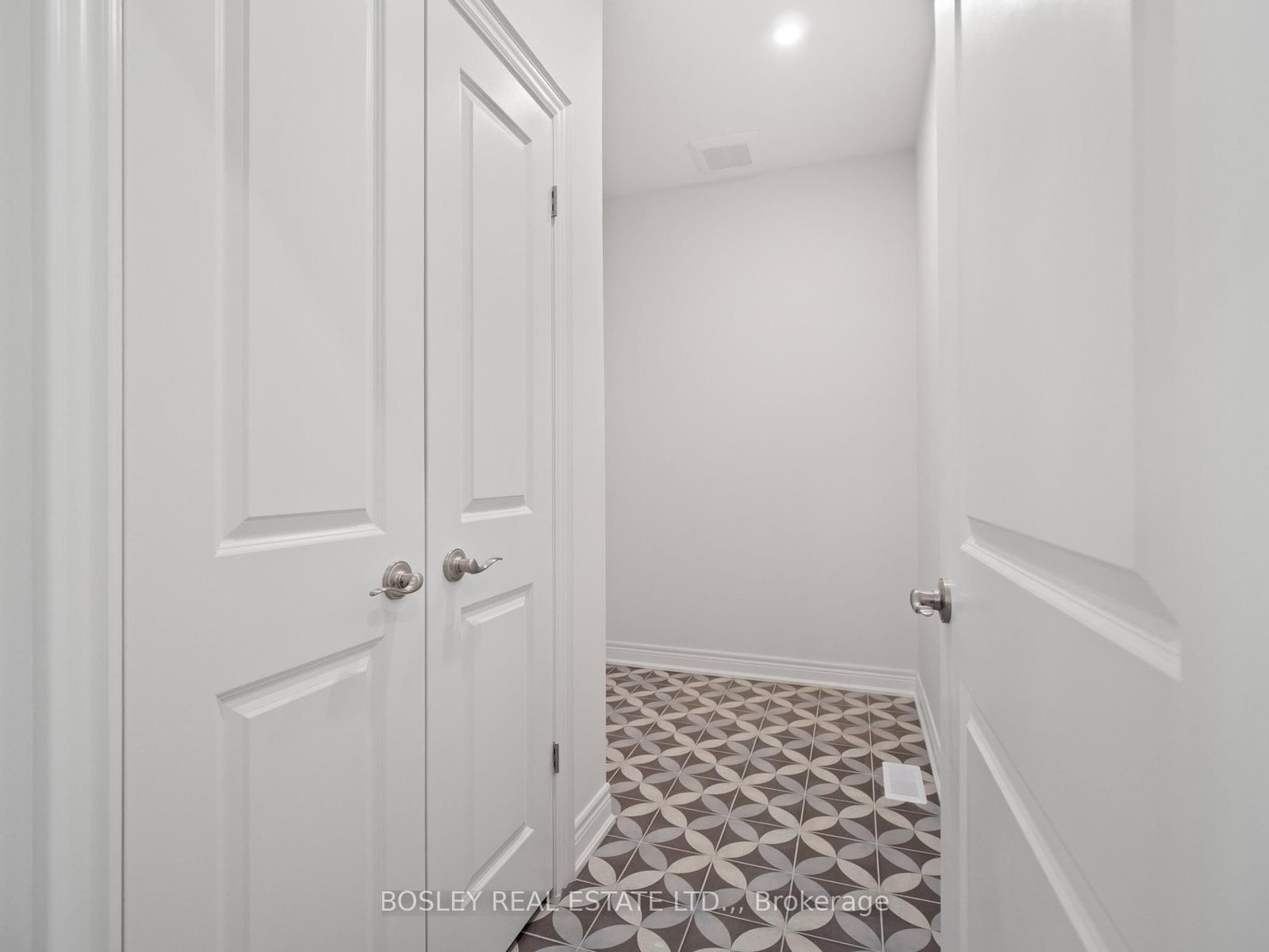 526 Royal Ridge Drive • Fort Erie, ON photo 21